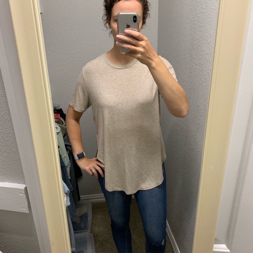 Cotton tee with side slits